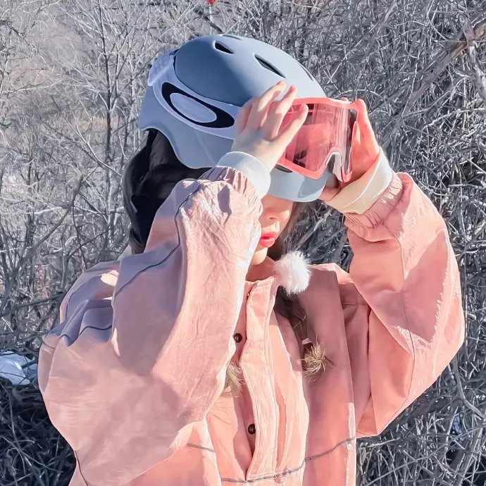 查理布朗，跟着小猎犬一起来热舞吧！